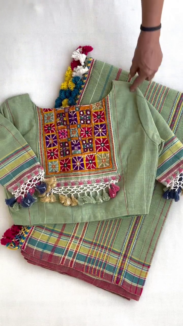 Handwoven Bhujodi Sarees – Shree Handicrafts