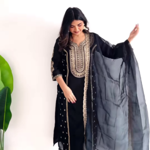 🖤✨  Kurta Set – The Perfect Blend of Elegance & Grace ✨🖤