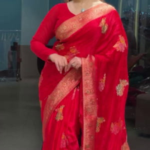 Exquisite Soft Silk Saree in Red with Blouse Piece – A Timeless Heritage Weave