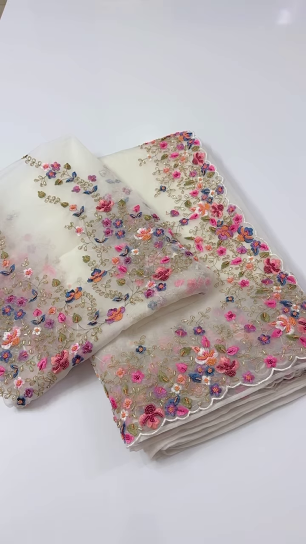 ✨ Florals in Full Bloom – Graceful Elegance on Sheer Magic ✨