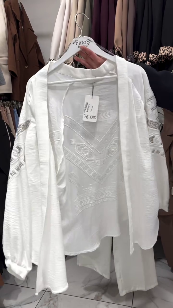 This all-white ensemble is pure elegance with a modern boho twist 🤍✨ - Image 2