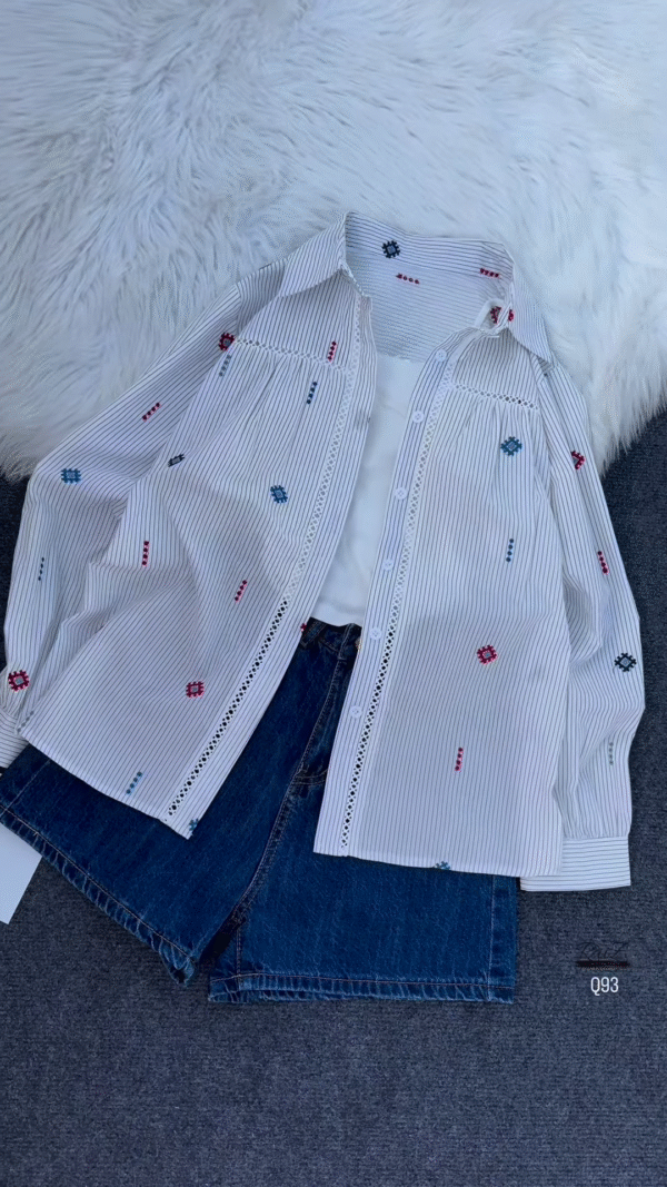 Boho Chic Embroidered Shirt with Denim Shorts – Summer Street Style - Image 3