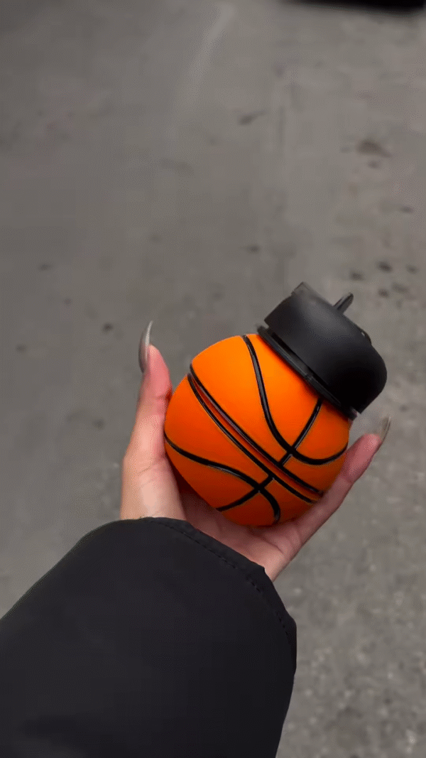 Fun Basketball-Shaped Water Bottle with Player Silhouettes - Image 3