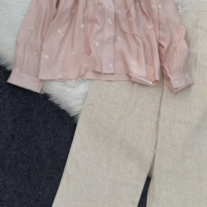 🕊 Elegant Beige Embroidered Drawstring Blouse & Wide-Leg Pants Set 🌿