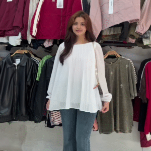 🌸 Elegant Light Pink Pleated Long-Sleeved Top & Classic Blue Jeans Ensemble 👖